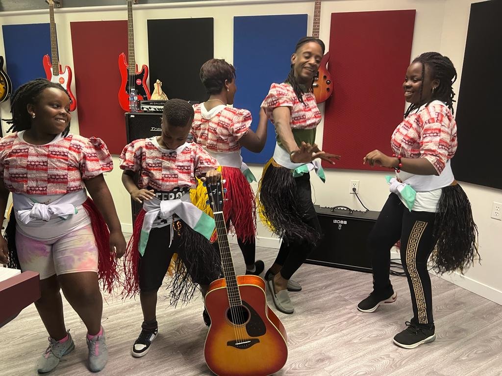 WhatsApp Image 2022-12-02 at 9.34.18 PM (3)