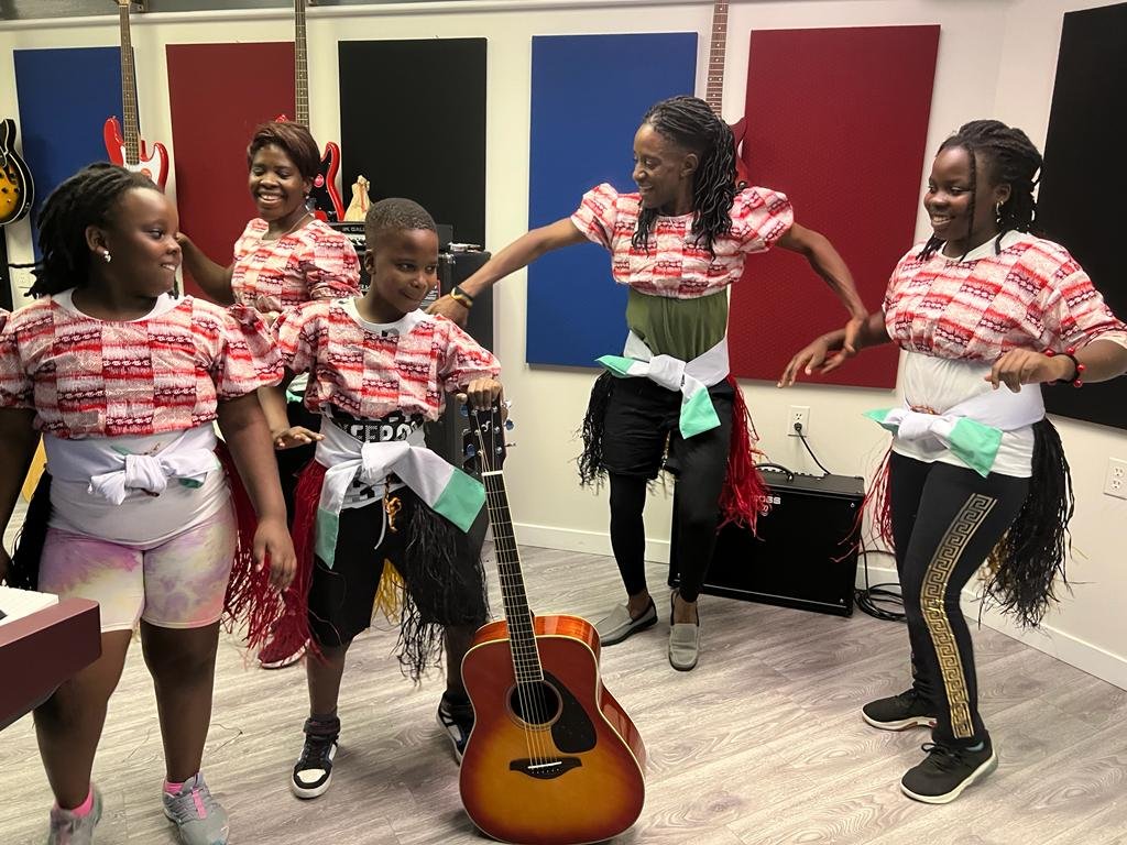 WhatsApp Image 2022-12-02 at 9.34.18 PM (4)